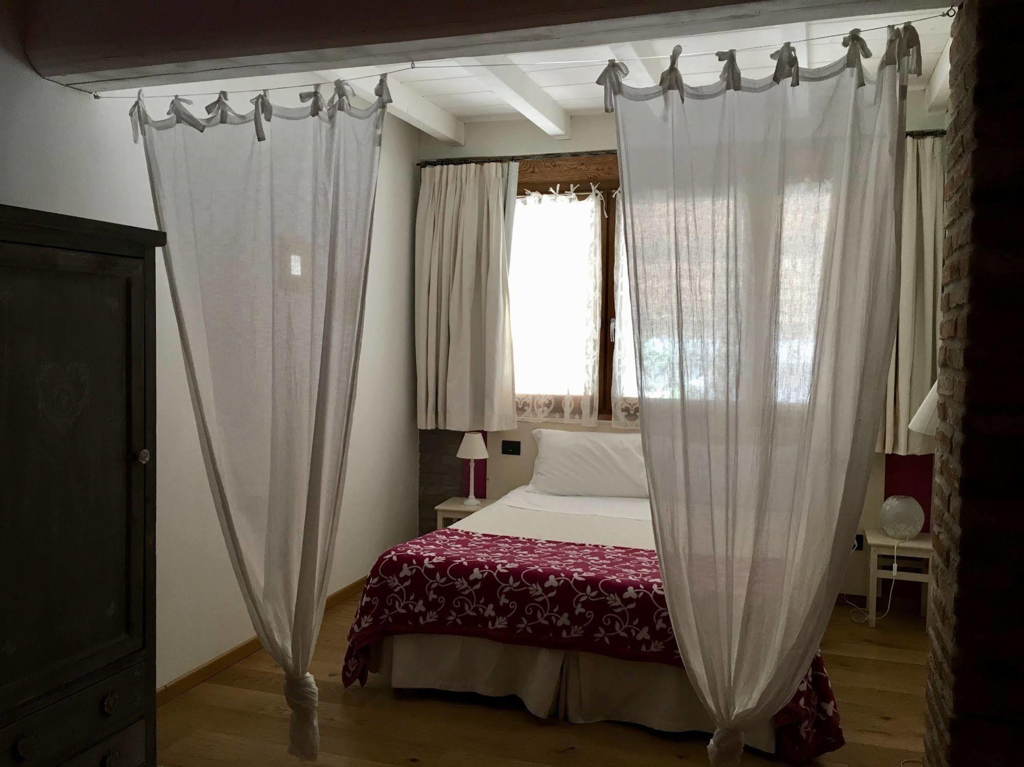 Agriturismo Corte Rocca San Giorgio di Mantova Luaran gambar
