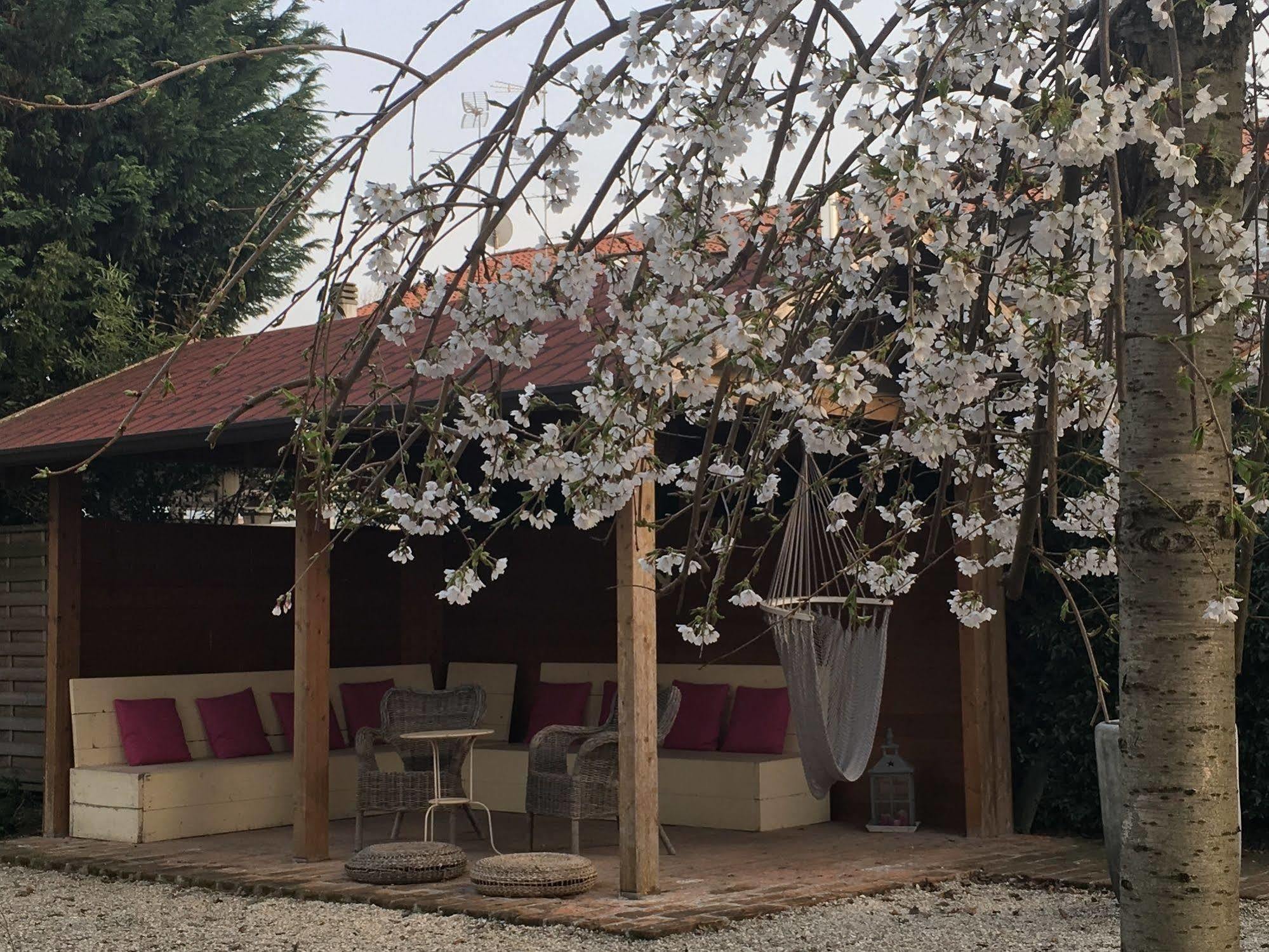 Agriturismo Corte Rocca San Giorgio di Mantova Luaran gambar